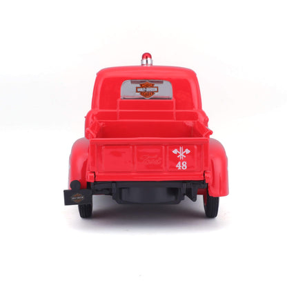 1:24 HARLEY DAVIDSON 1948 FORD F-1 PICKUP WITH 1936 EL KNUCKLEHEAD